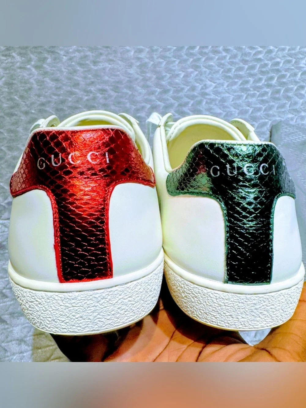 Gucci White Leather Low-Top Sneakers with Red and Green Stripe